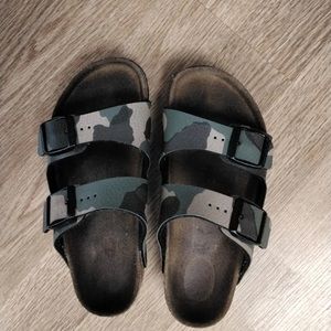 kids birkenstock sandals